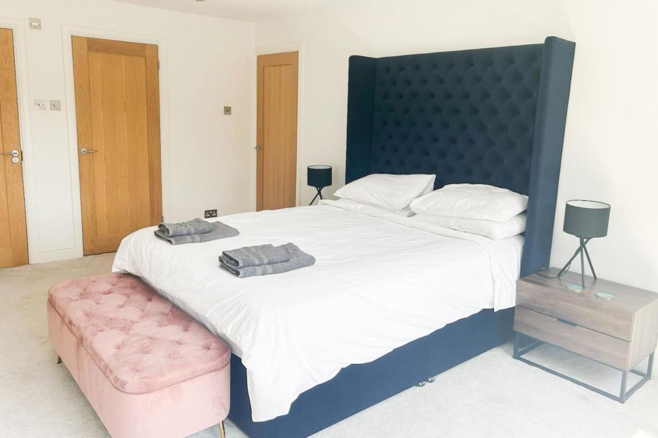 Villa Luxe 5 Bed House In Guildford. Morden Amenities Normandy Esterno foto